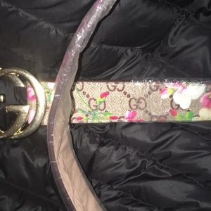 G floral belt